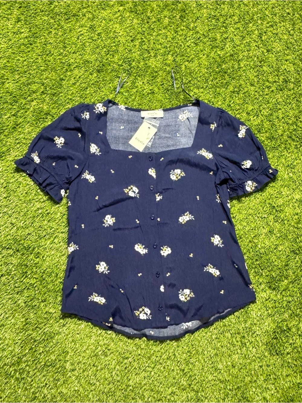 NWT Elodie Blue Floral Button Front Square Neck Blouse Women’s Size Small Flower